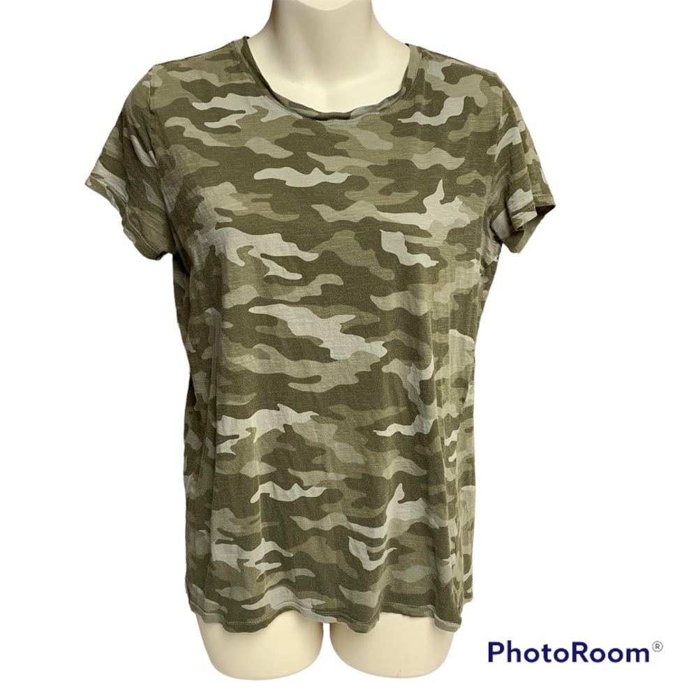 PINK Victoria’s Secret camo top size Small